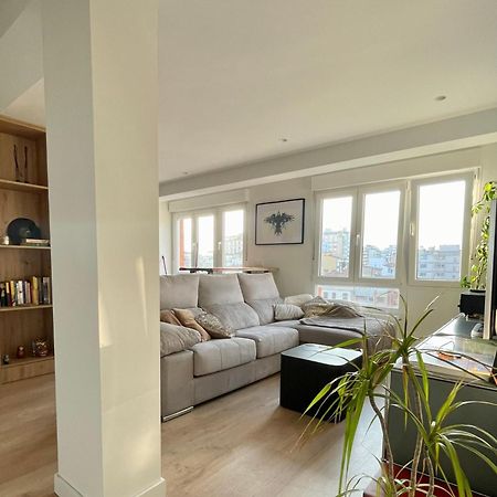 Piso De 2 Habitaciones En Centro, Zona Muy Tranquila Con Playa A 2 Min Andando Хіхон Екстер'єр фото