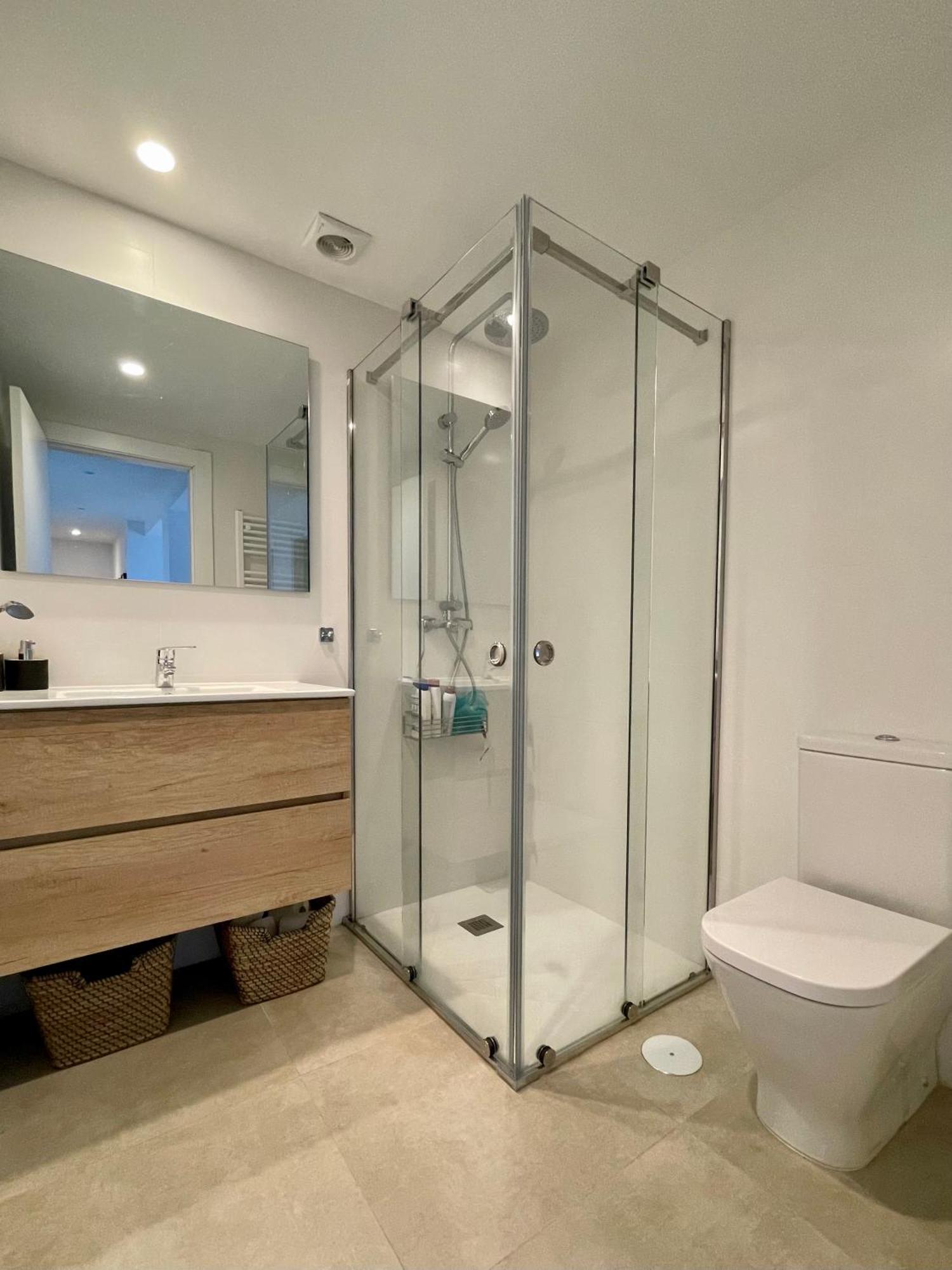 Piso De 2 Habitaciones En Centro, Zona Muy Tranquila Con Playa A 2 Min Andando Хіхон Екстер'єр фото